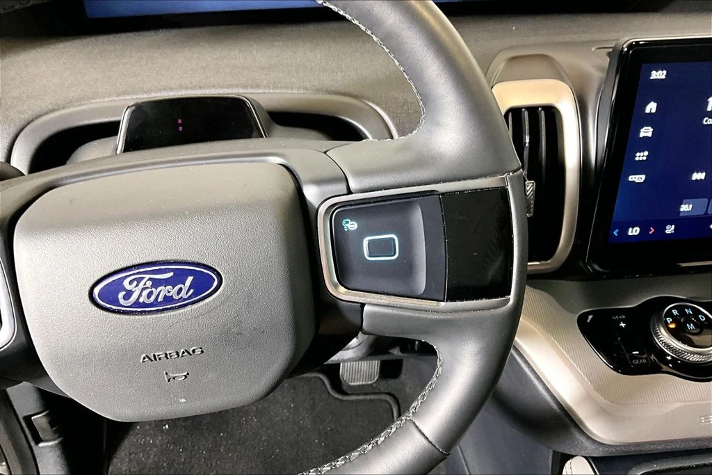 Used 2025 Gray Metallic Ford Active image 15