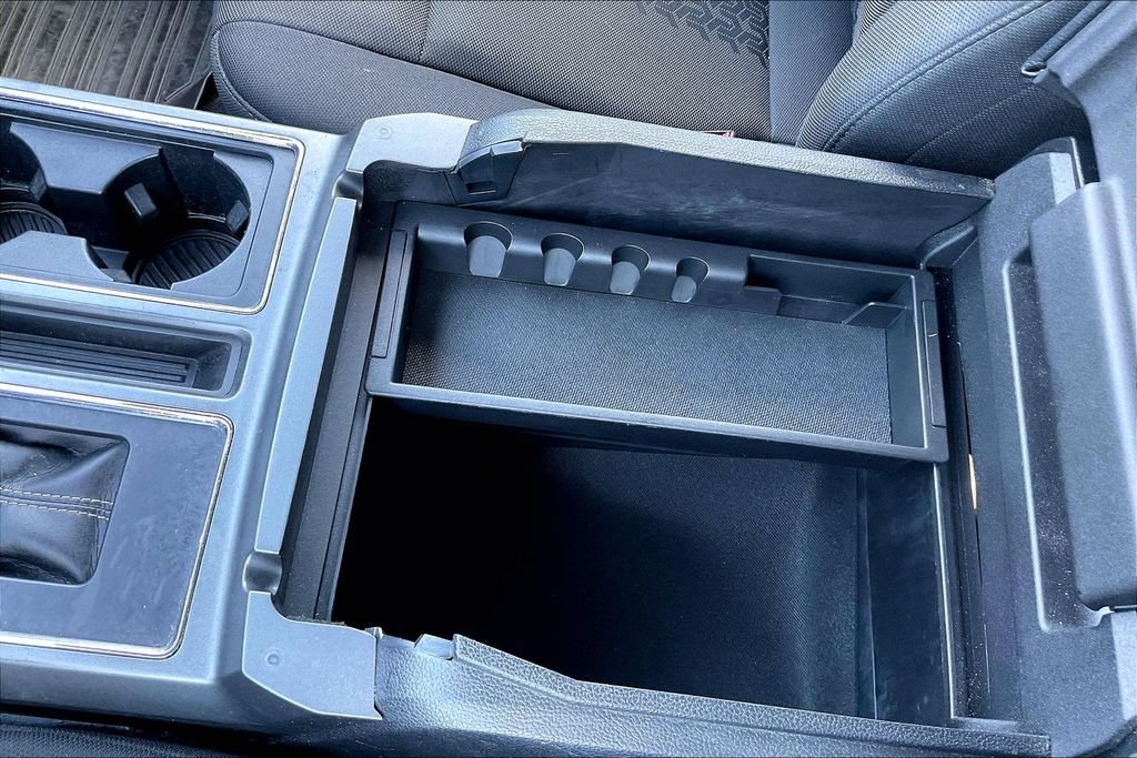 Used 2020 Oxford White Ford XLT image 26