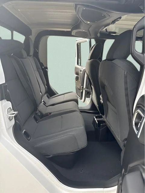 New 2026 Bright White Clearcoat Jeep Sport S image 31