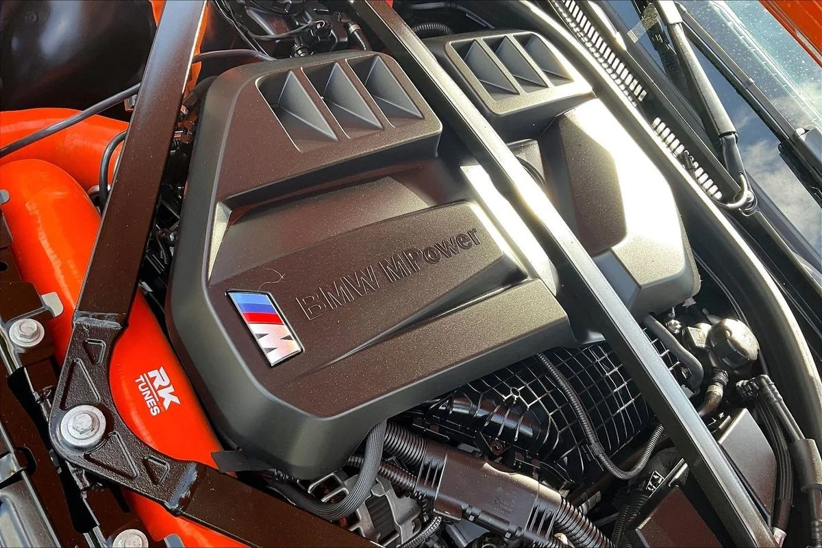 Used 2025  BMW Competition xDrive image 33