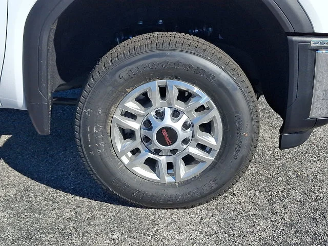 New 2026 Summit White GMC Pro image 8