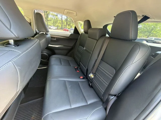 Used 2018 Silver Lexus 300h image 23
