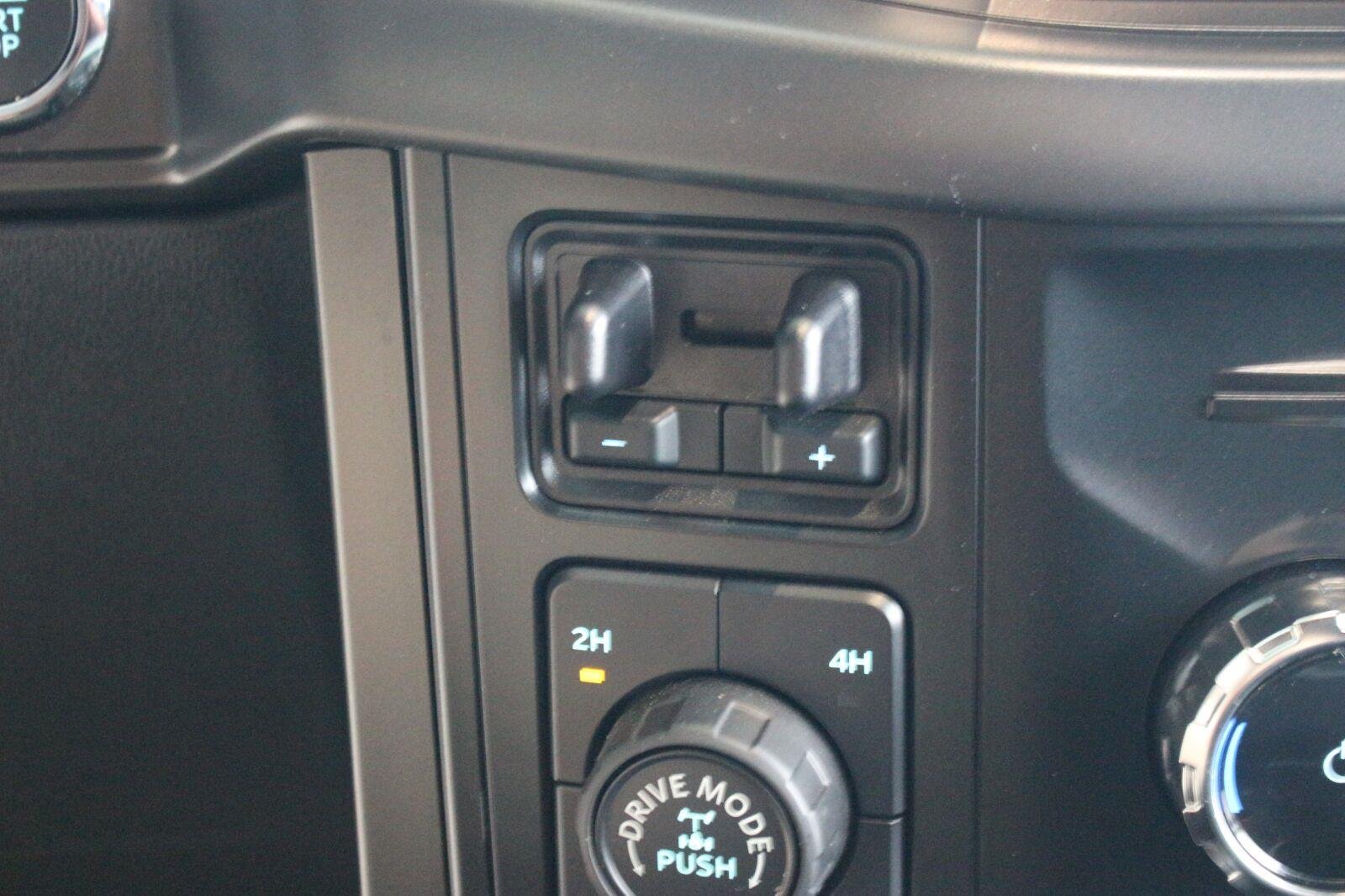 Used 2024 White Ford XLT image 29