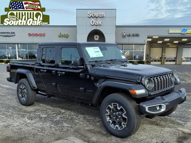 2026 Jeep Gladiator Sahara