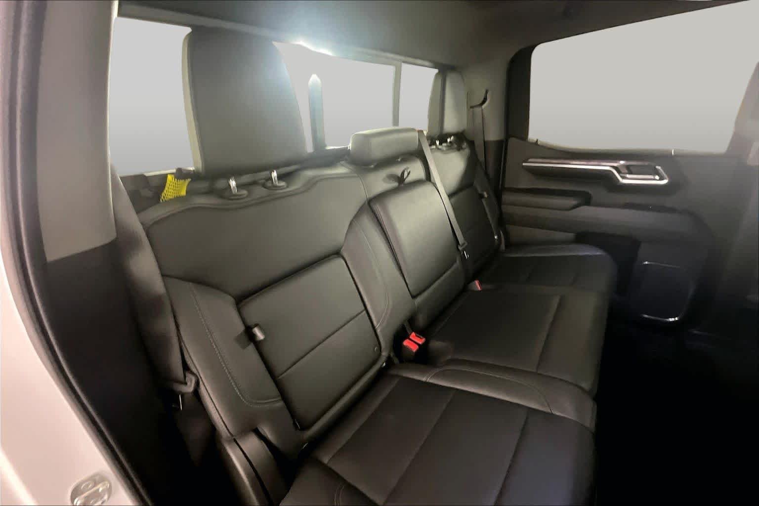 Used 2024 Summit White Chevrolet LTZ image 20