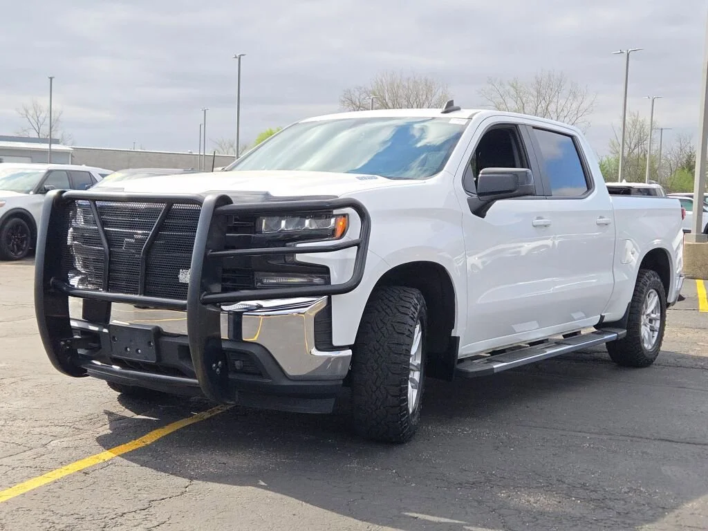 Used 2020 SUMMIT WHITE Chevrolet LT image 5