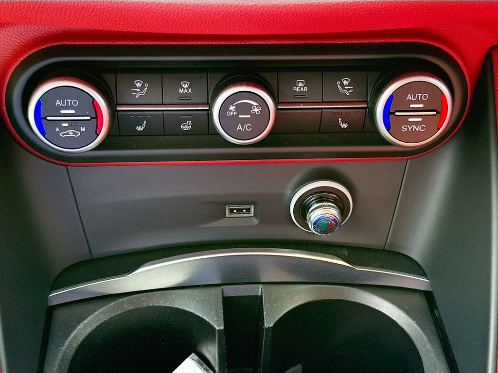 Used 2021 Alfa Rosso Alfa Romeo Sprint image 15