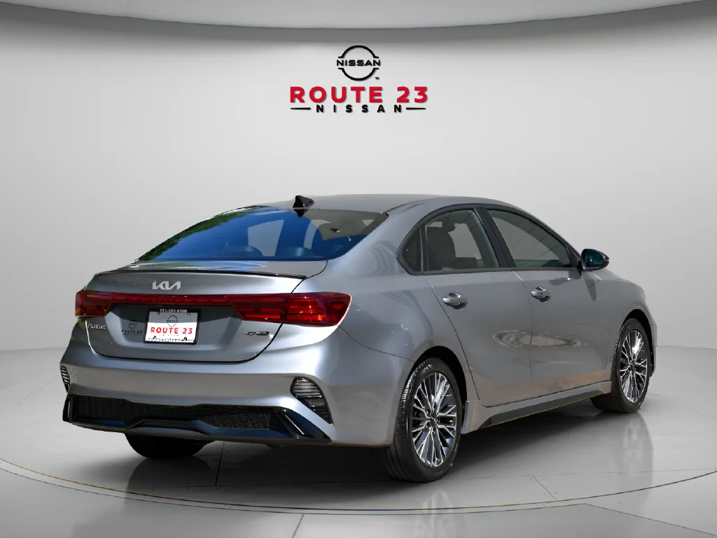 Used 2022 Gray Kia GT-Line image 7