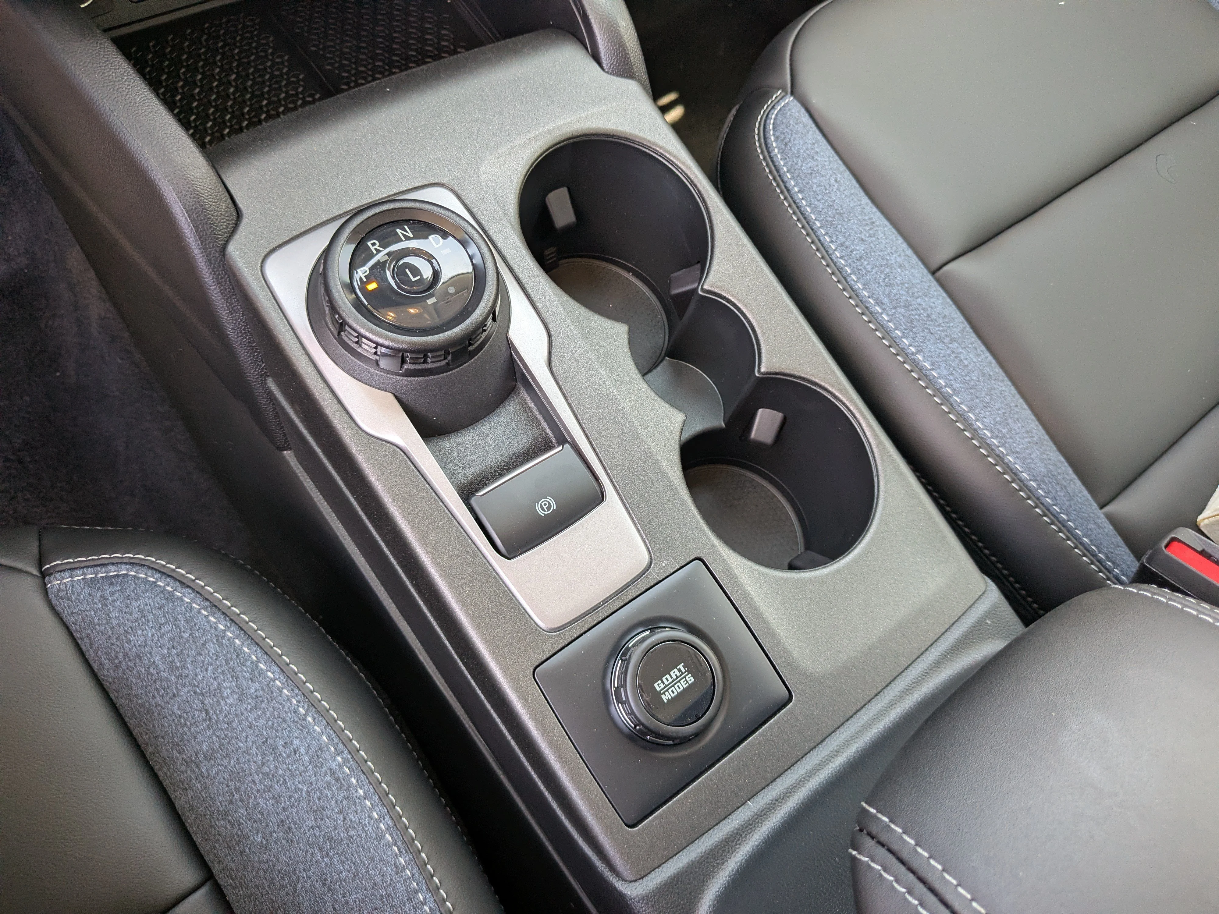 New 2026 Velocity Blue Metallic Ford Outer Banks® image 26