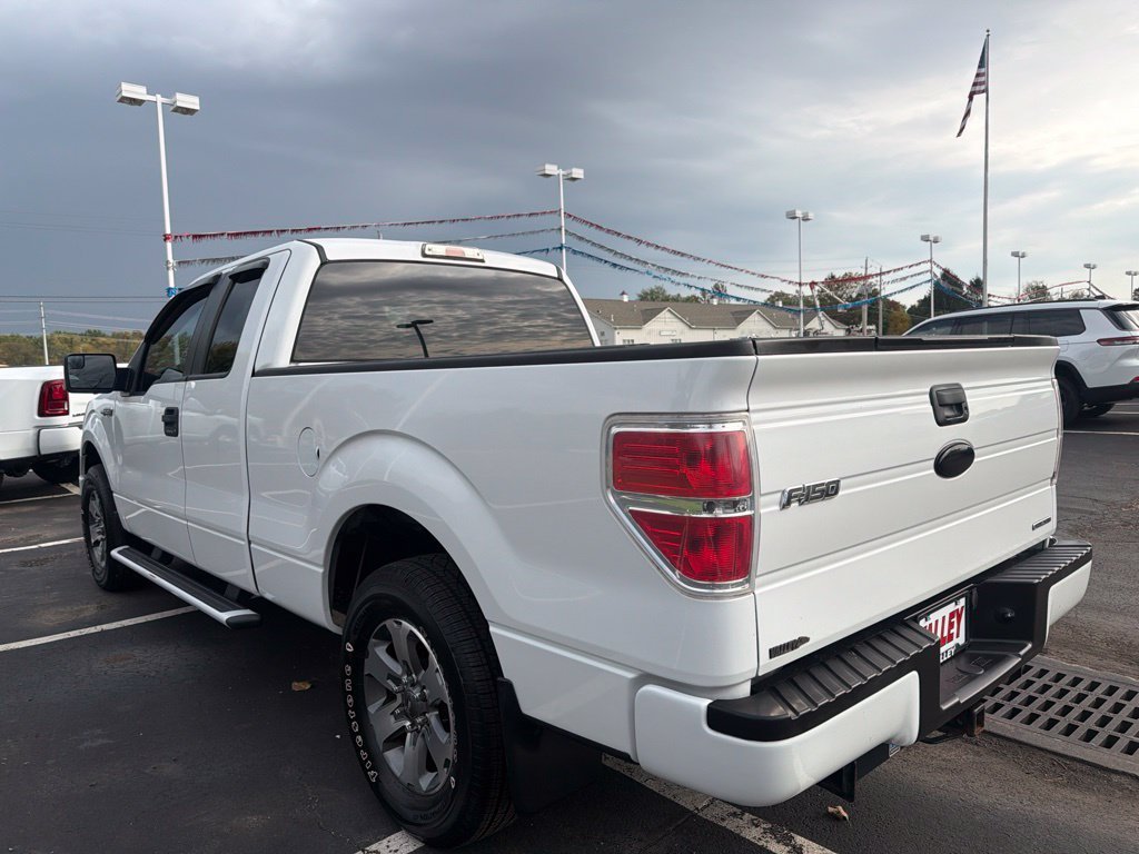 Used 2012 White Ford XLT image 5