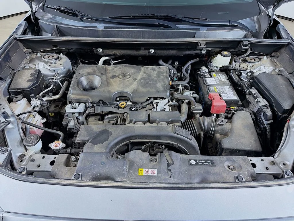 Used 2021  Toyota XLE image 26
