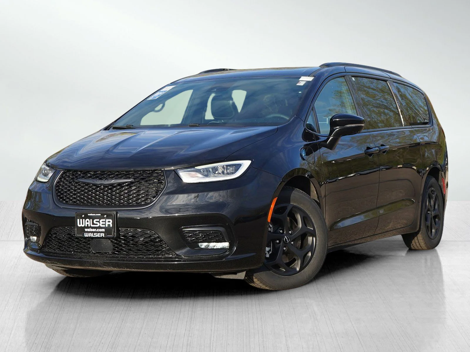 2024 Chrysler Pacifica PHEV