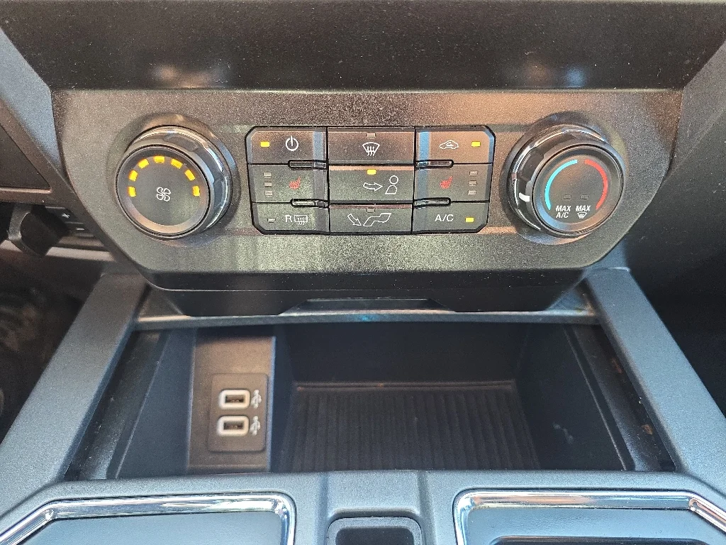 Used 2019  Ford XLT image 21