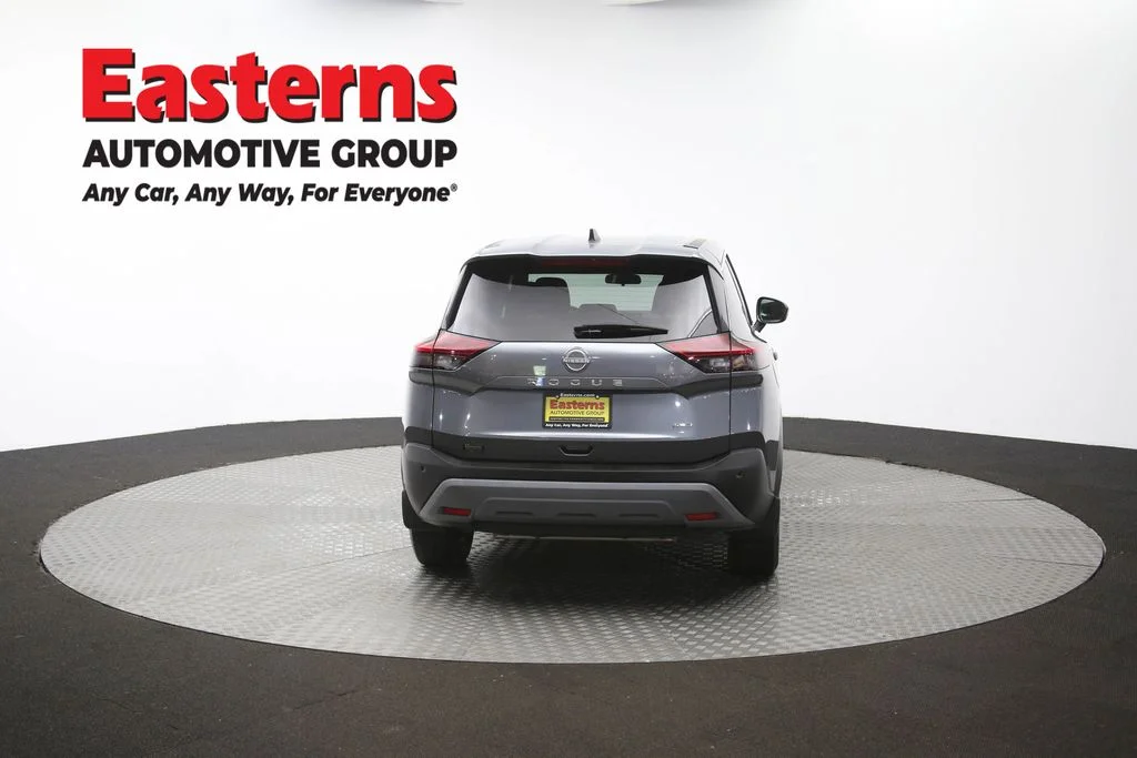 Used 2023 Gray Nissan S image 37
