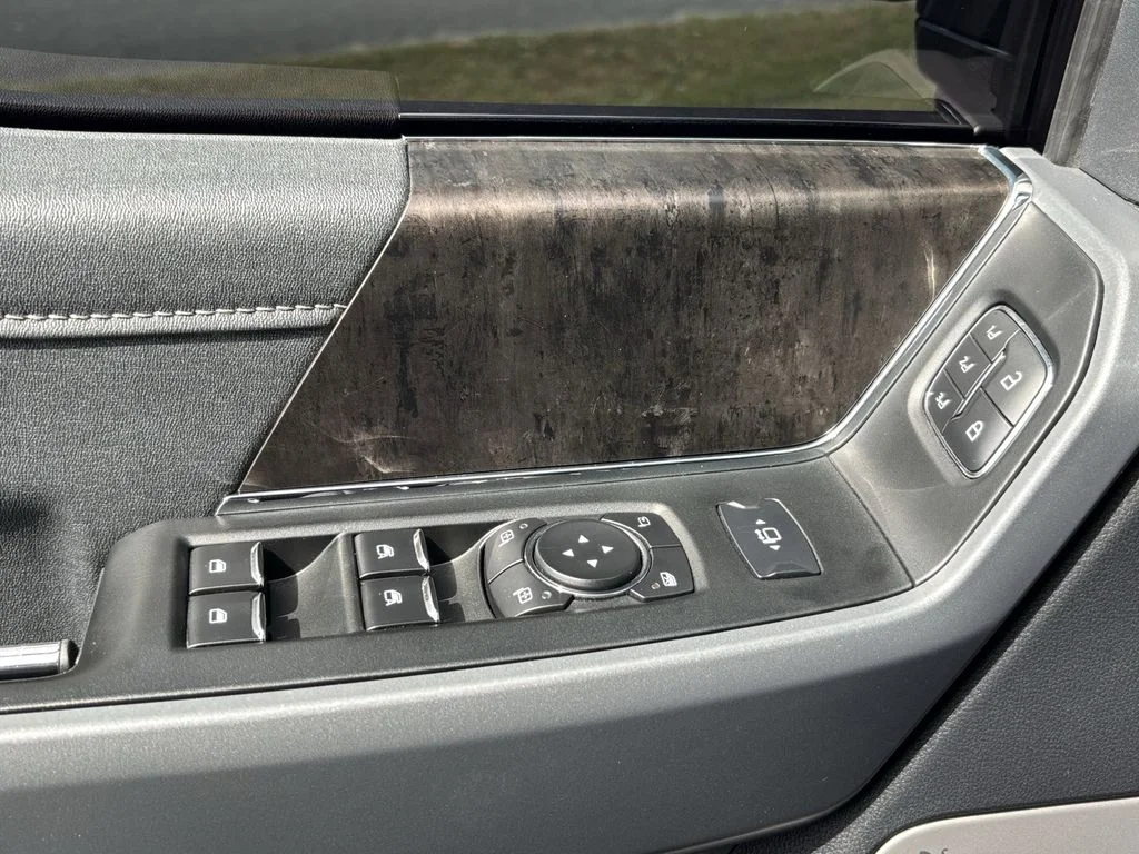 Used 2024 Gray Ford Lariat image 15