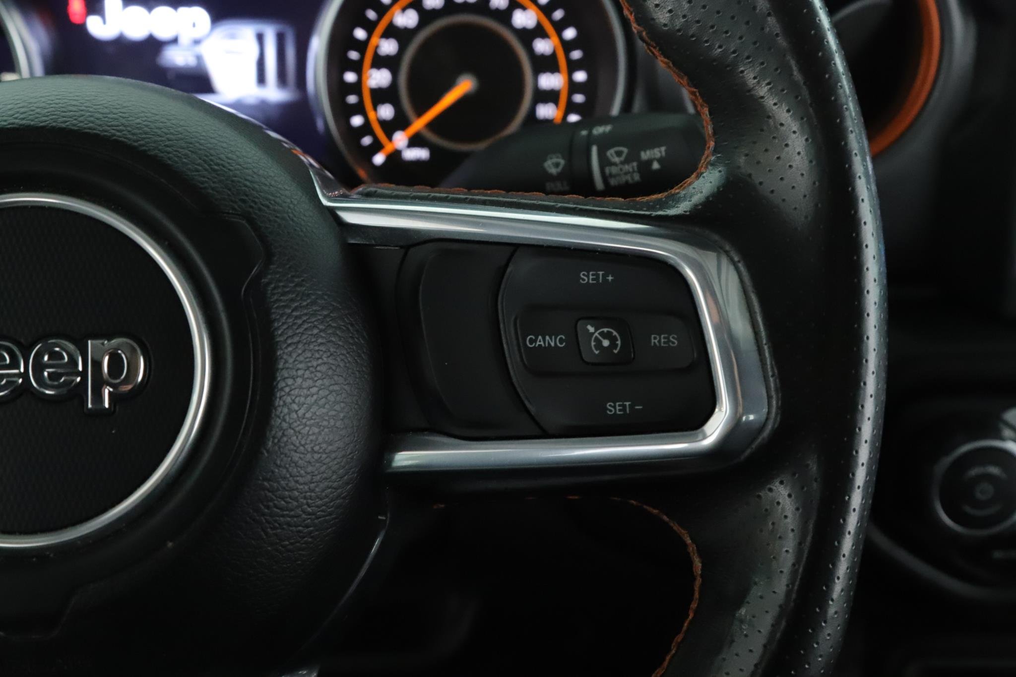 Used 2023 Black Clearcoat Jeep Mojave 4x4 image 8