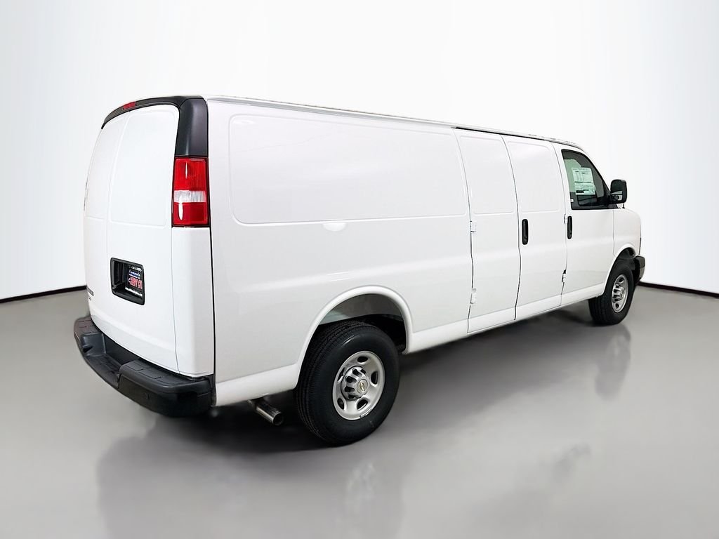 2026 Chevrolet Express Cargo Work Van - Photo 9