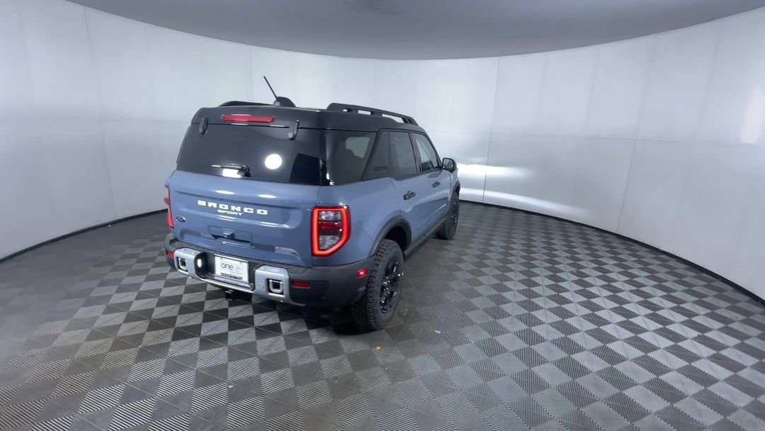 New 2025 Azure Gray Metallic Tri-Coat Ford Outer Banks image 8