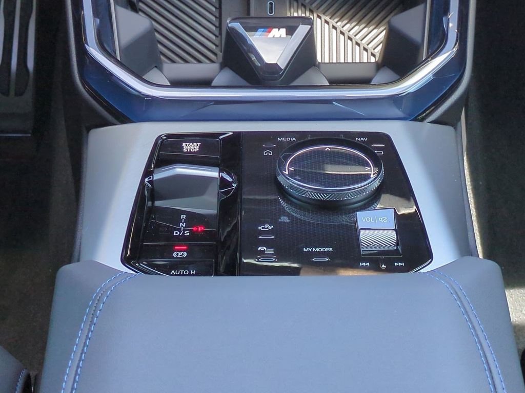 New 2026 Gray Metallic BMW 30 xDrive image 19