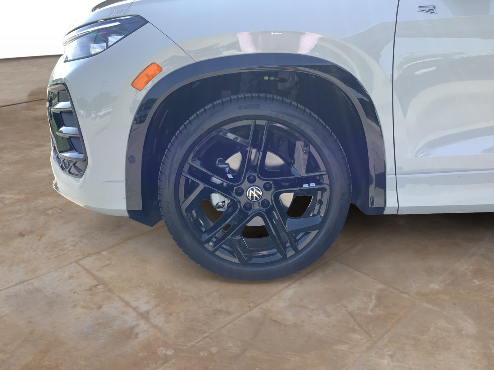 New 2026 SANDSTONE Volkswagen SE R-Line Black image 10