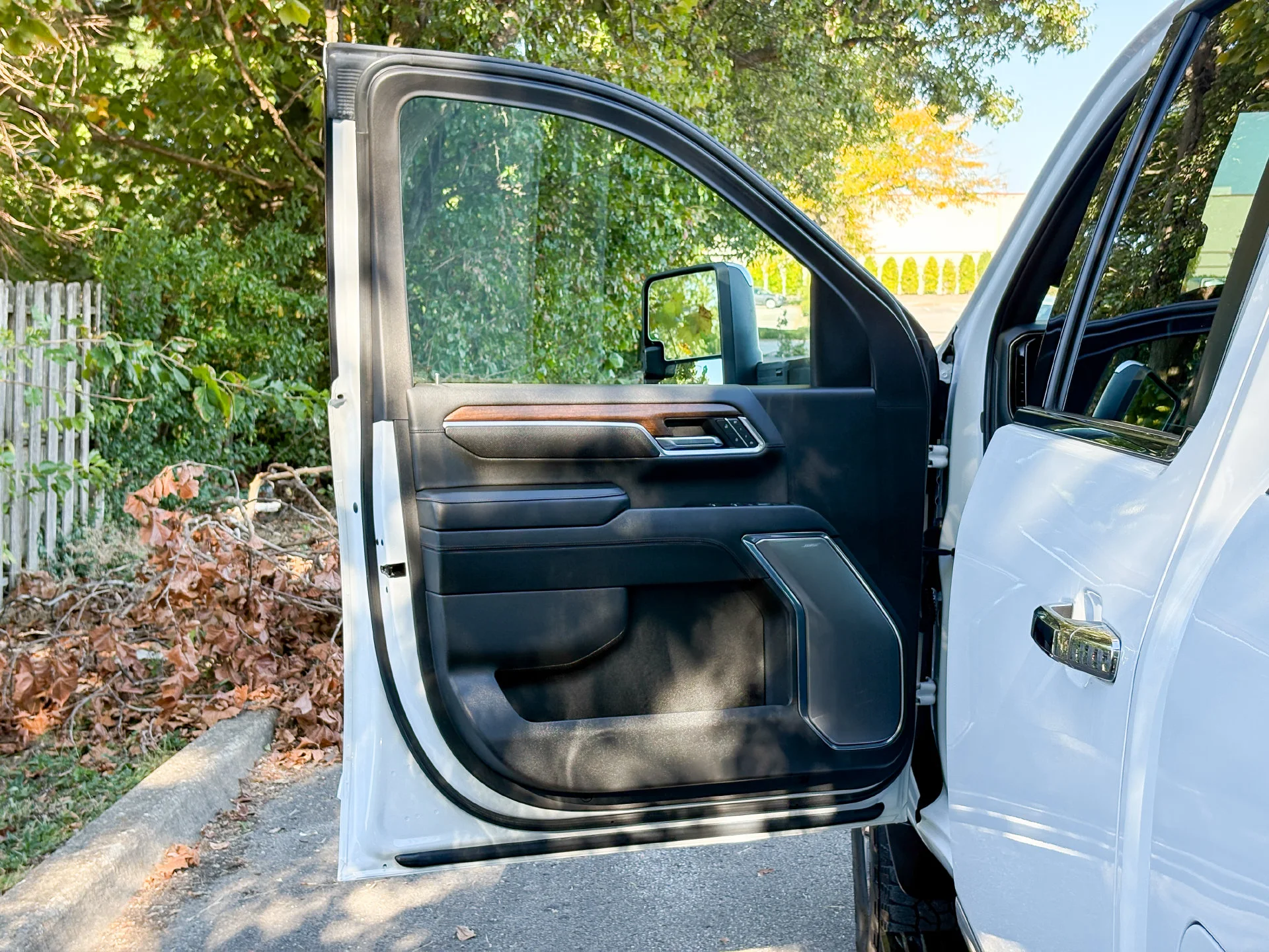 Used 2024 White Chevrolet High Country image 12