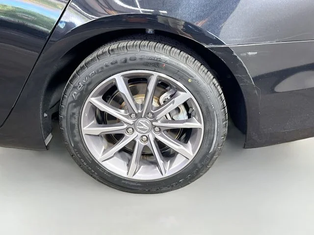Used 2020 Majestic Black Pearl Acura 2.4L image 31