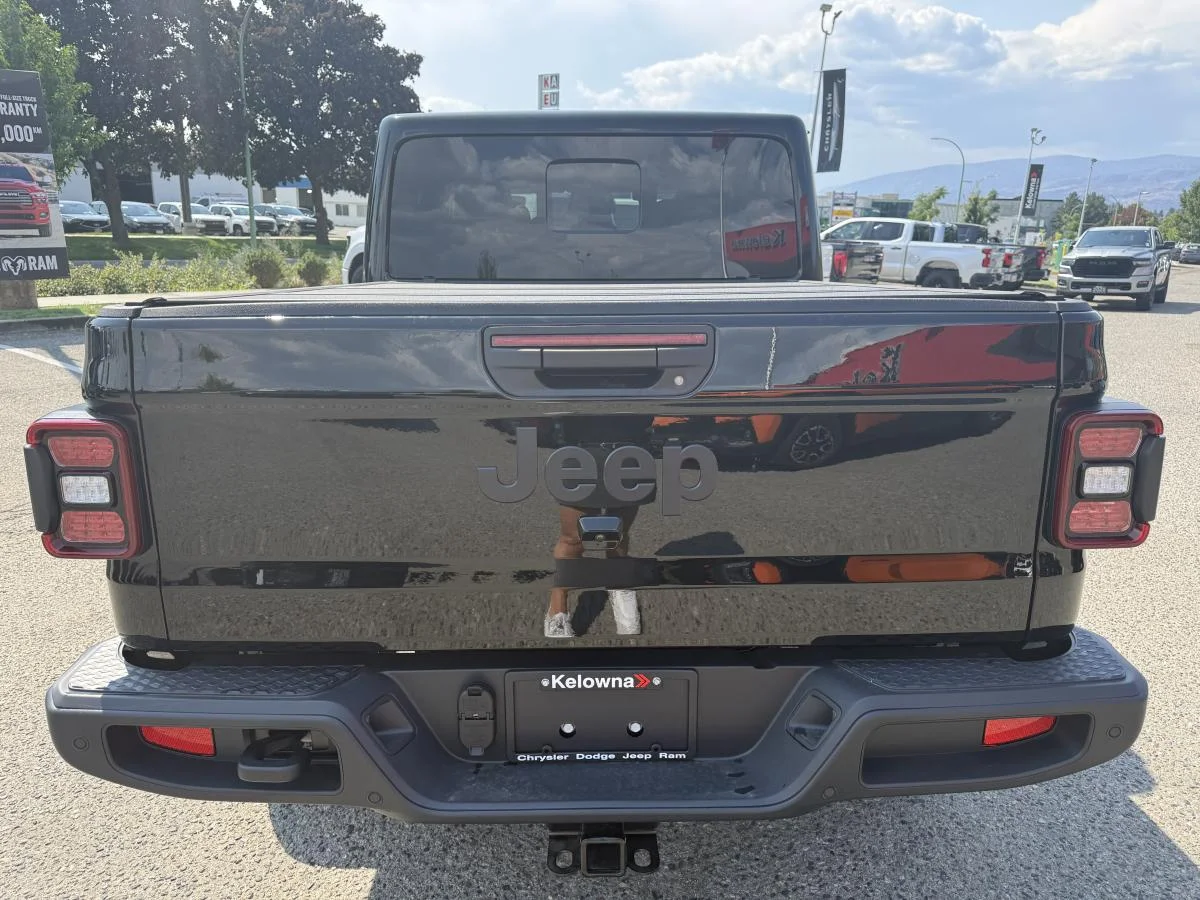 New 2026 Black Jeep Nighthawk image 5