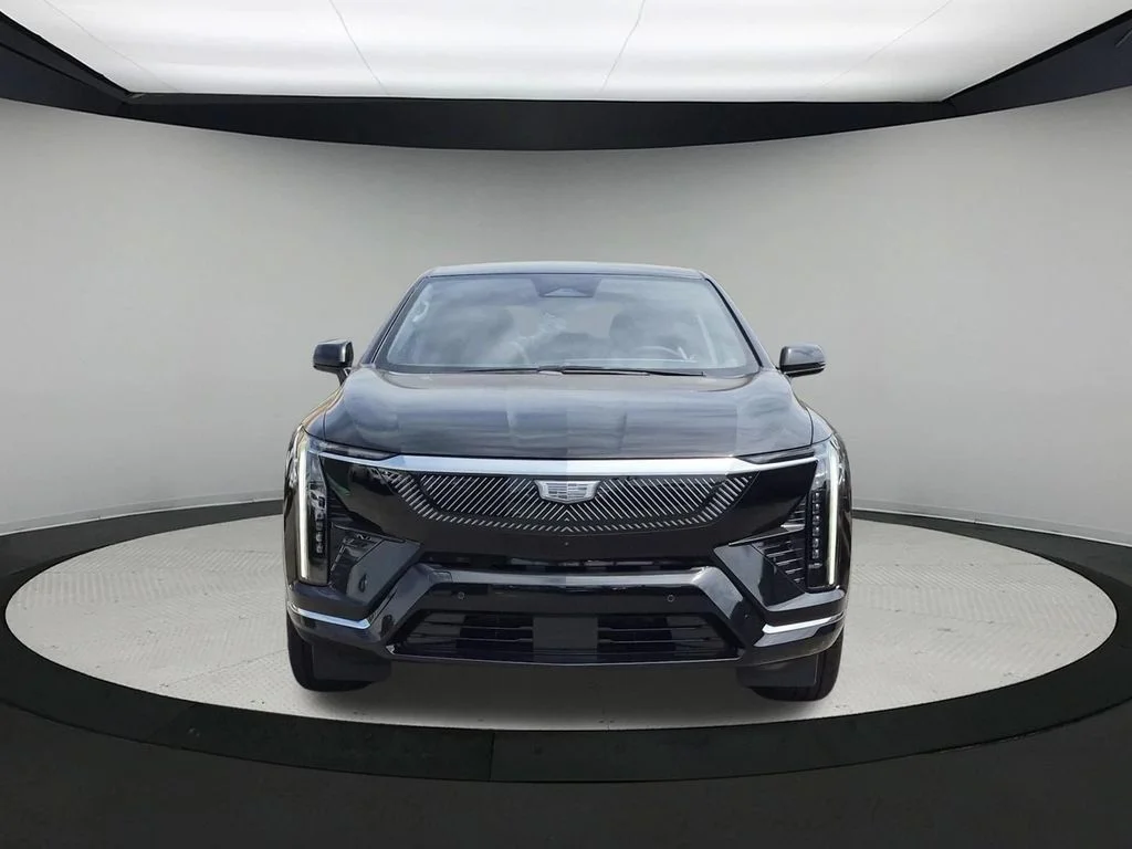 2027 Cadillac OPTIQ Luxury - Photo 8