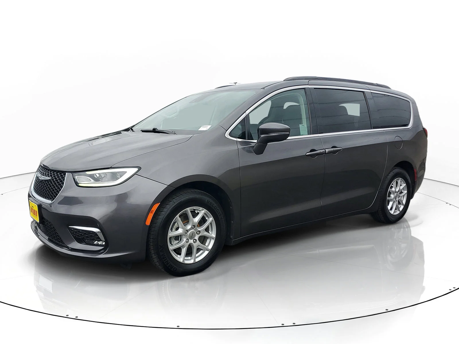 Certified Used 2022 Gray Chrysler Touring L image 8