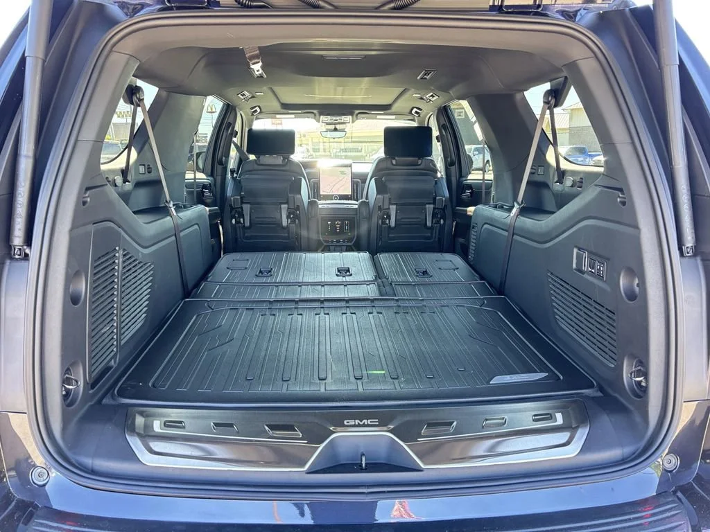 New 2026 Titanium Rush Metallic GMC AT4 Ultimate image 14