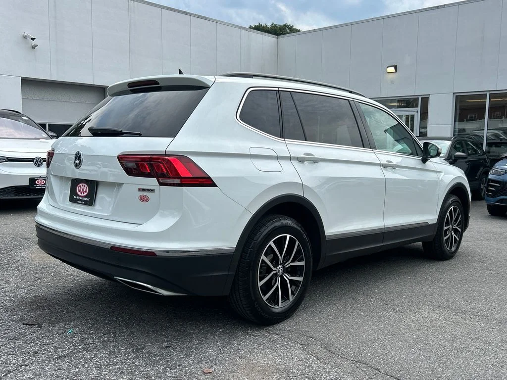 Used 2021 White Volkswagen 2.0T SE image 2