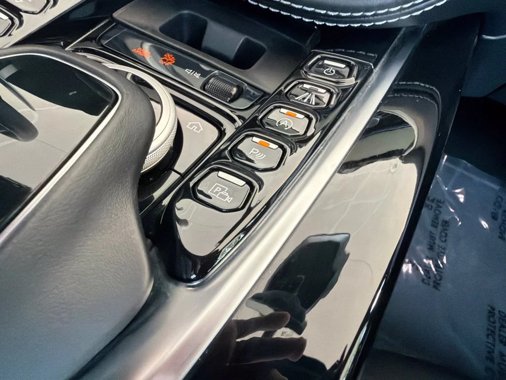 Used 2021 Black Aston Martin Base image 57