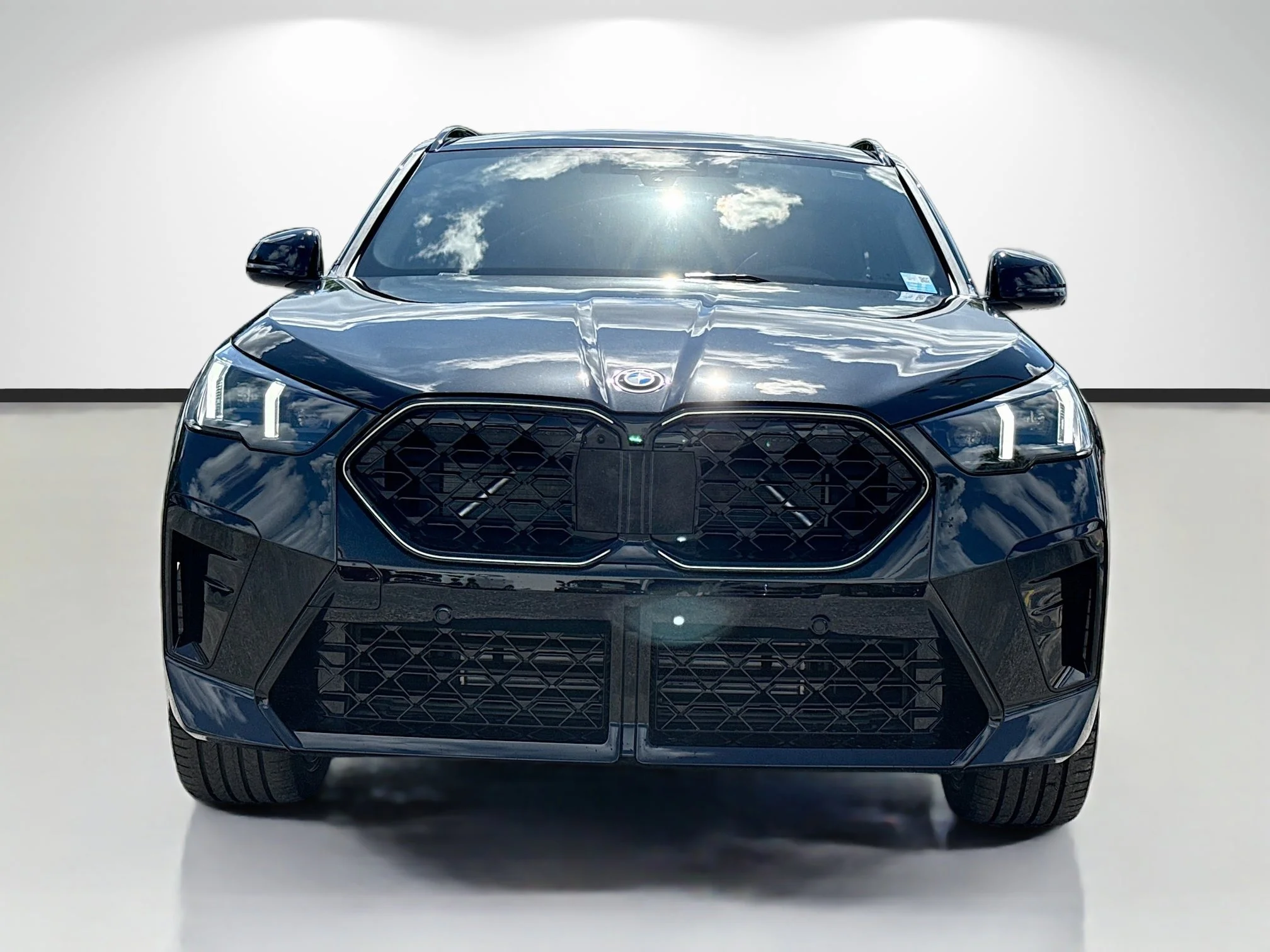 New 2026 Black Sapphire Metallic BMW xDrive28i image 8