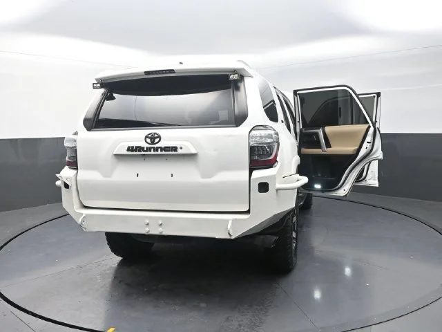 Used 2016 White Toyota SR5 Premium image 45