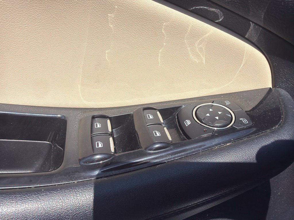 Used 2020 White Ford SEL image 5