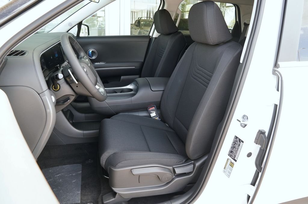 New 2026 Creamy White Pearl Hyundai SE image 31