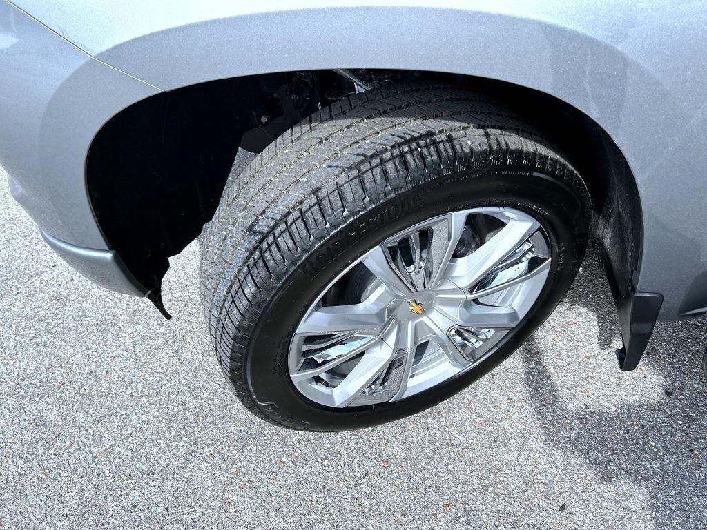 New 2026 Sterling Gray Metallic Chevrolet High Country image 23