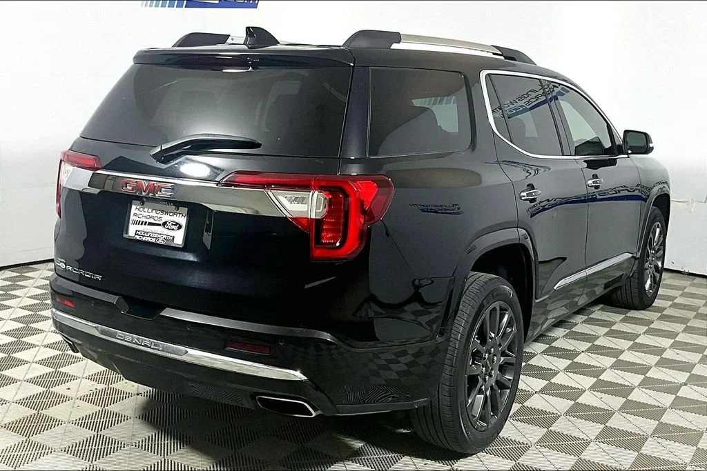 Used 2023 Ebony Twilight Metallic GMC Denali image 9