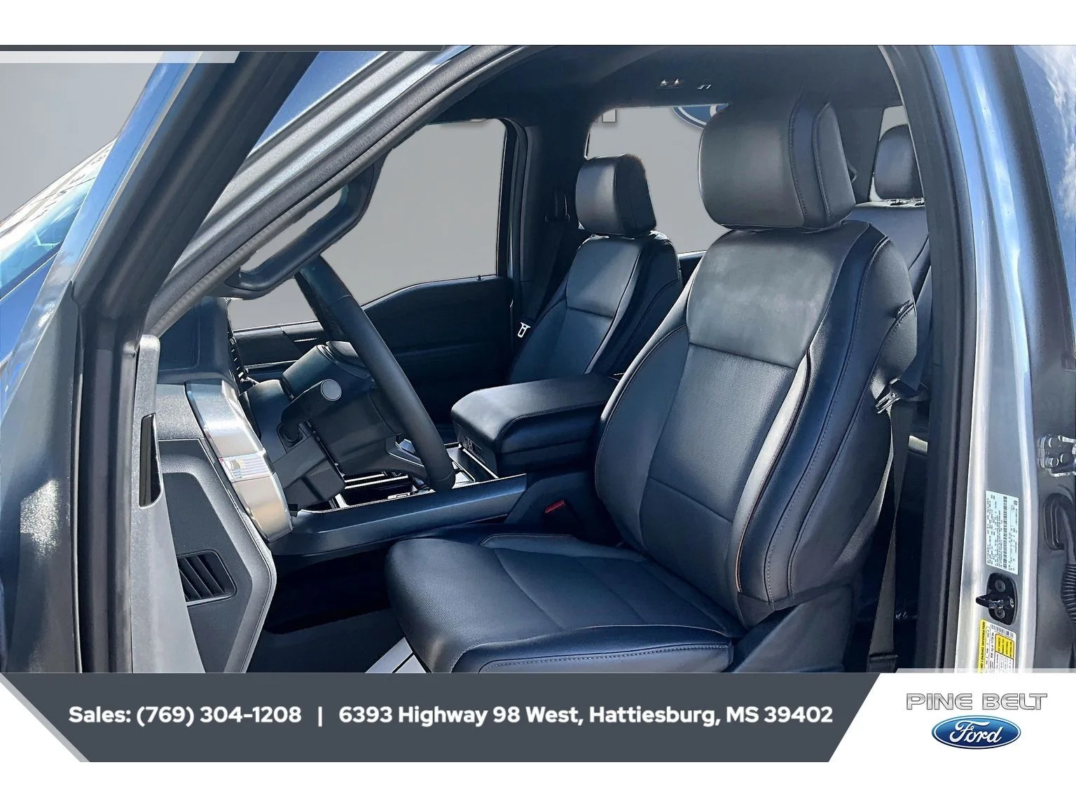 New 2026 Iconic Silver Metallic Ford Lariat® image 19