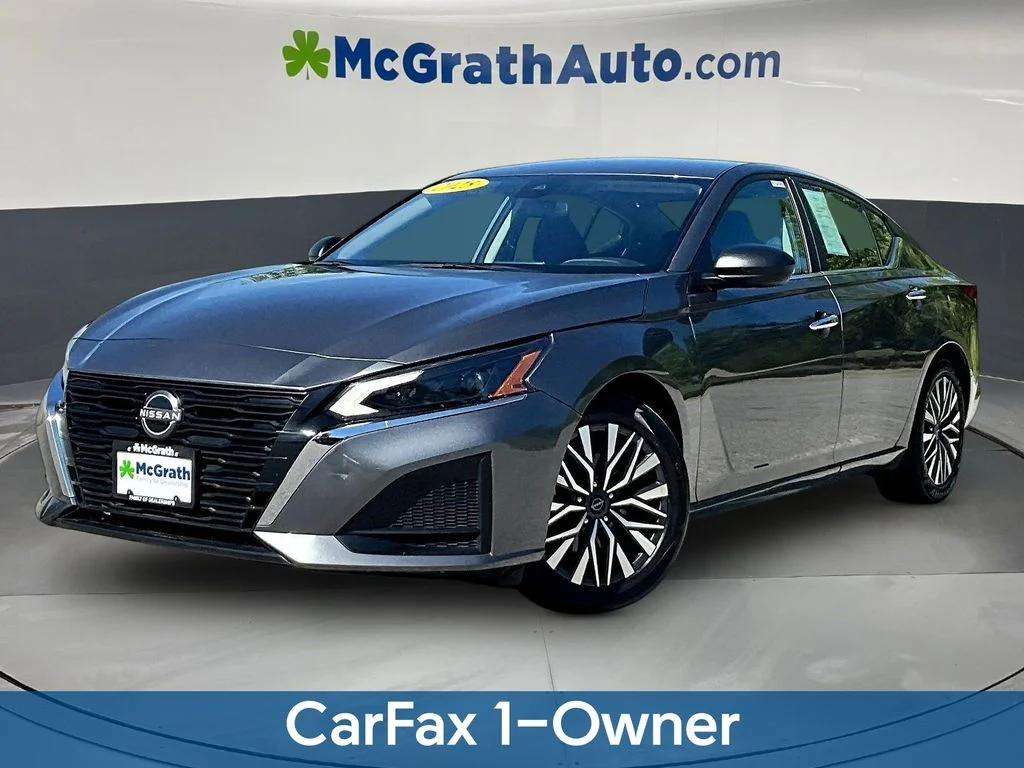 Certified Used 2025 Gray Nissan 2.5 SV image 3