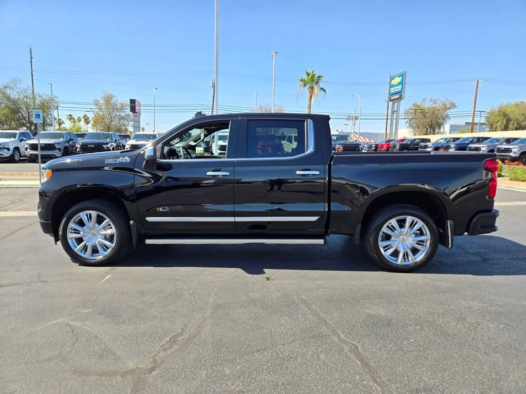 Used 2024 Black Chevrolet High Country image 3