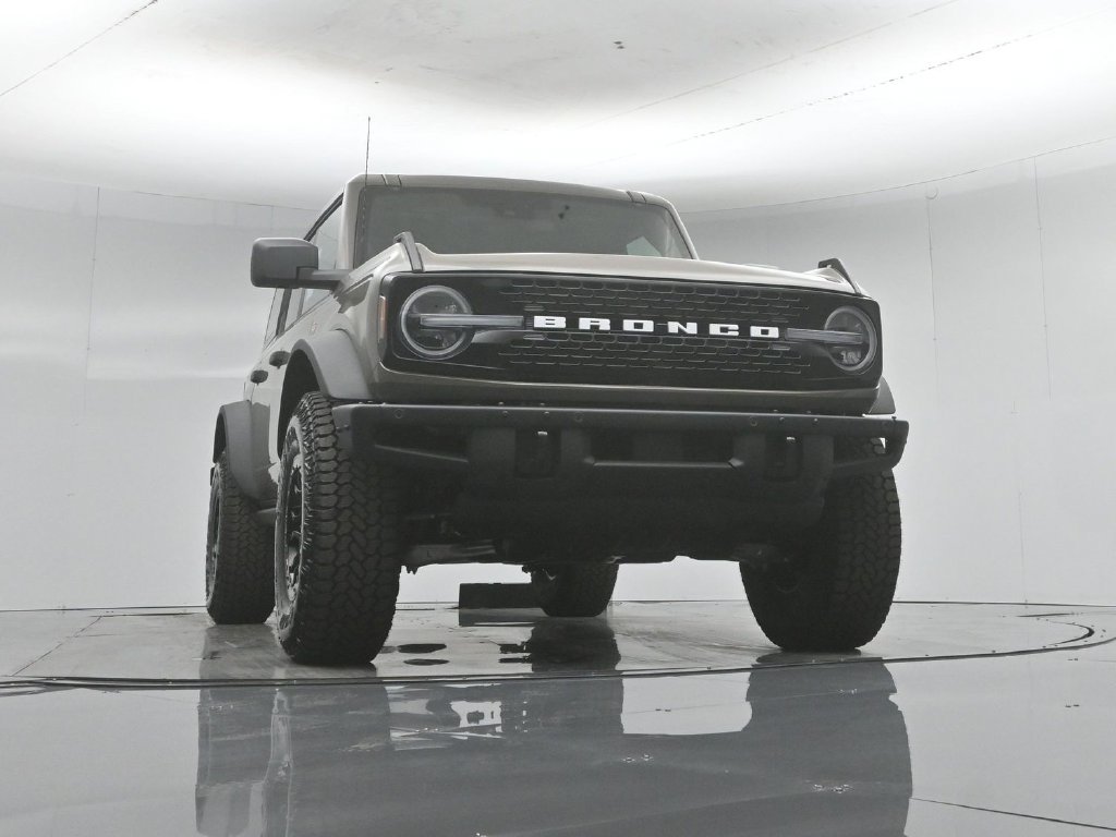 New 2026 Marsh Gray Ford Badlands image 49