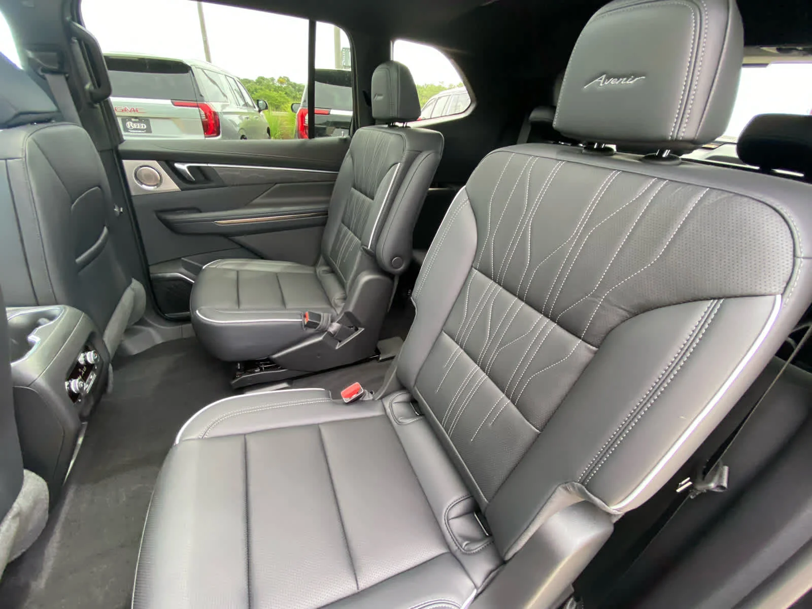 New 2026 Ebony Twilight Metallic Buick Avenir image 22