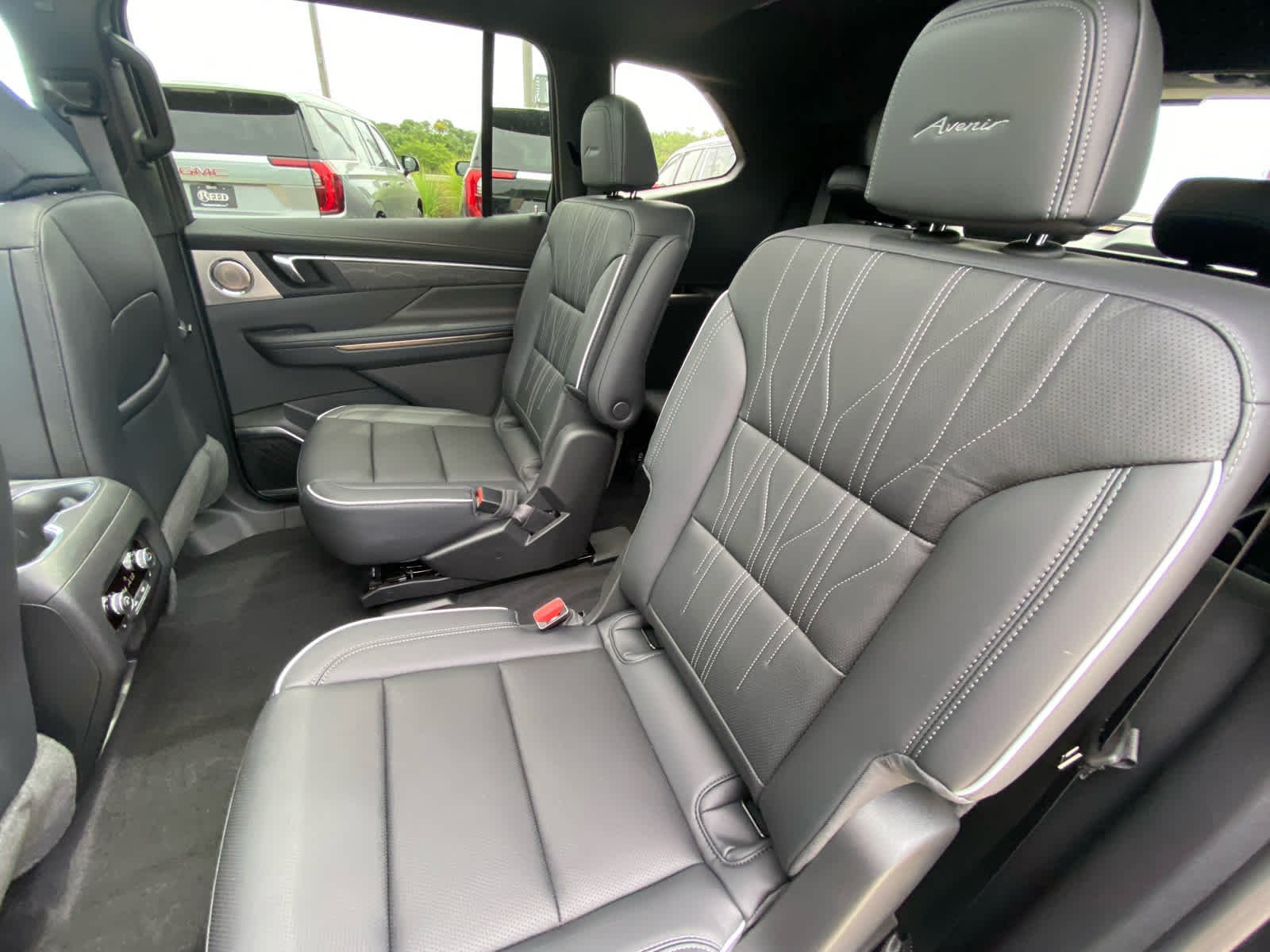 New 2026 Ebony Twilight Metallic Buick Avenir image 22