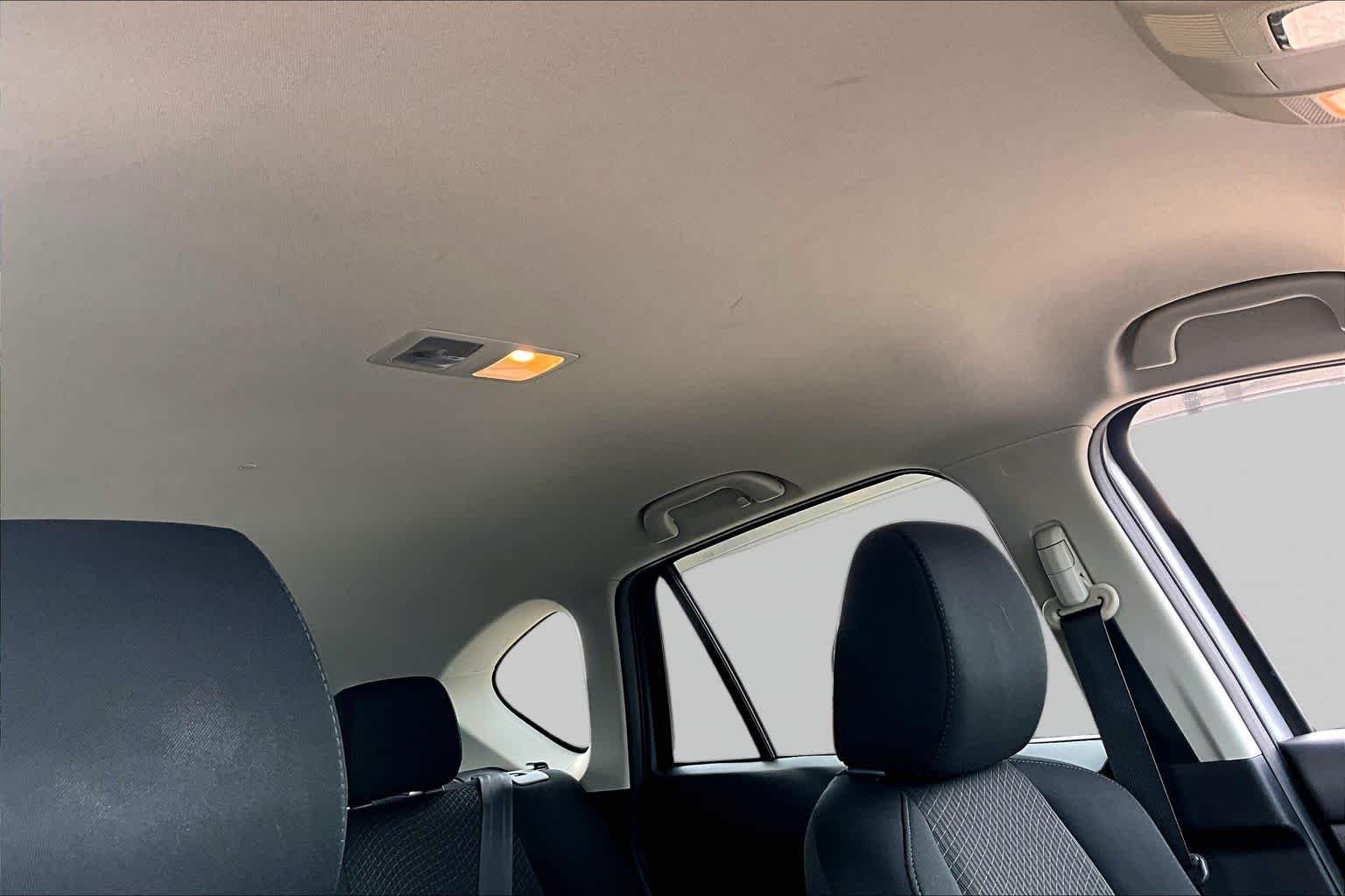 Used 2014 Liquid Silver Metallic Mazda Touring image 14
