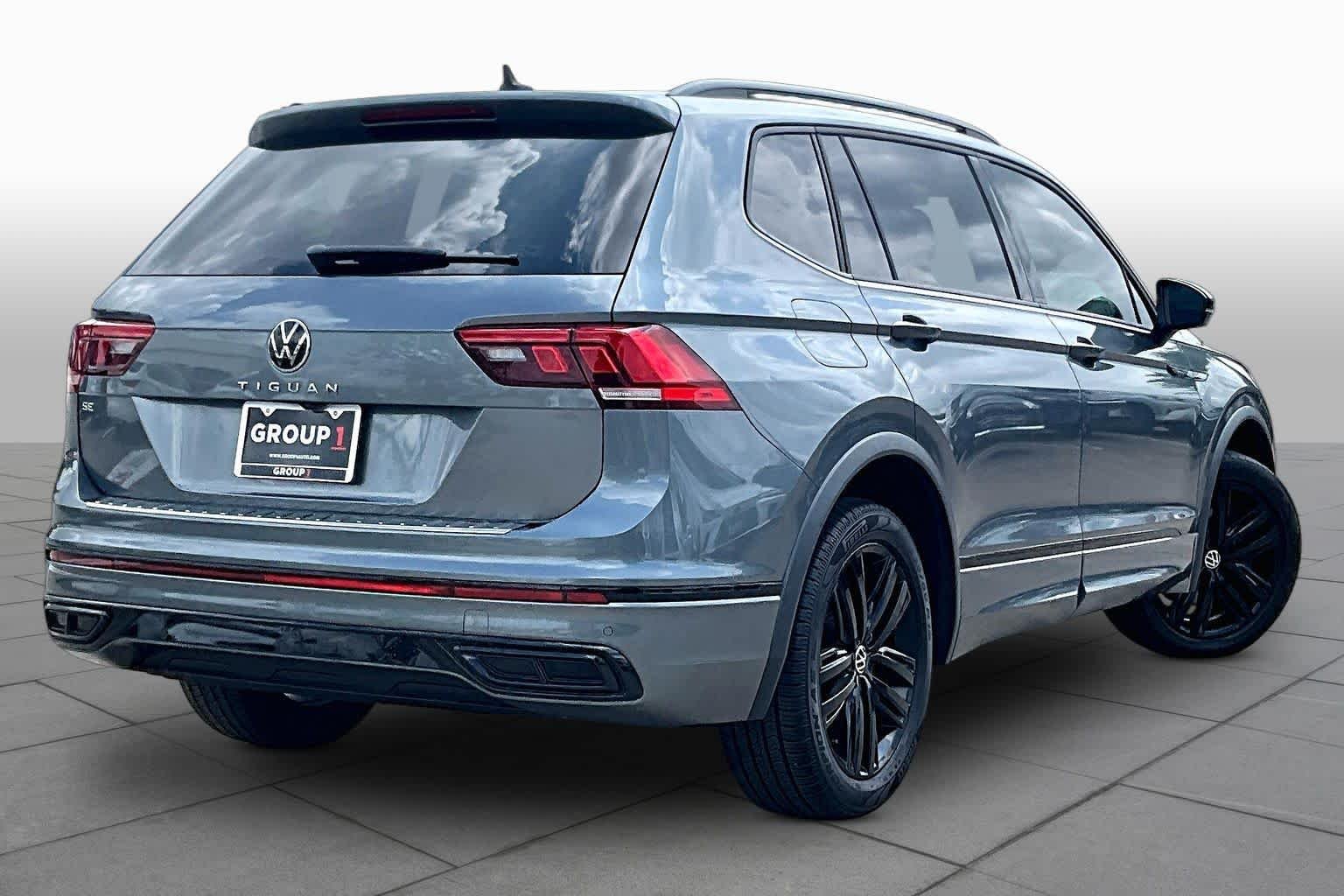 Used 2022 Platinum Gray Metallic Volkswagen SE R-Line Black image 12