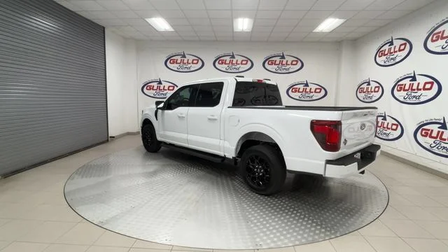 New 2026 Oxford White Ford XLT image 9