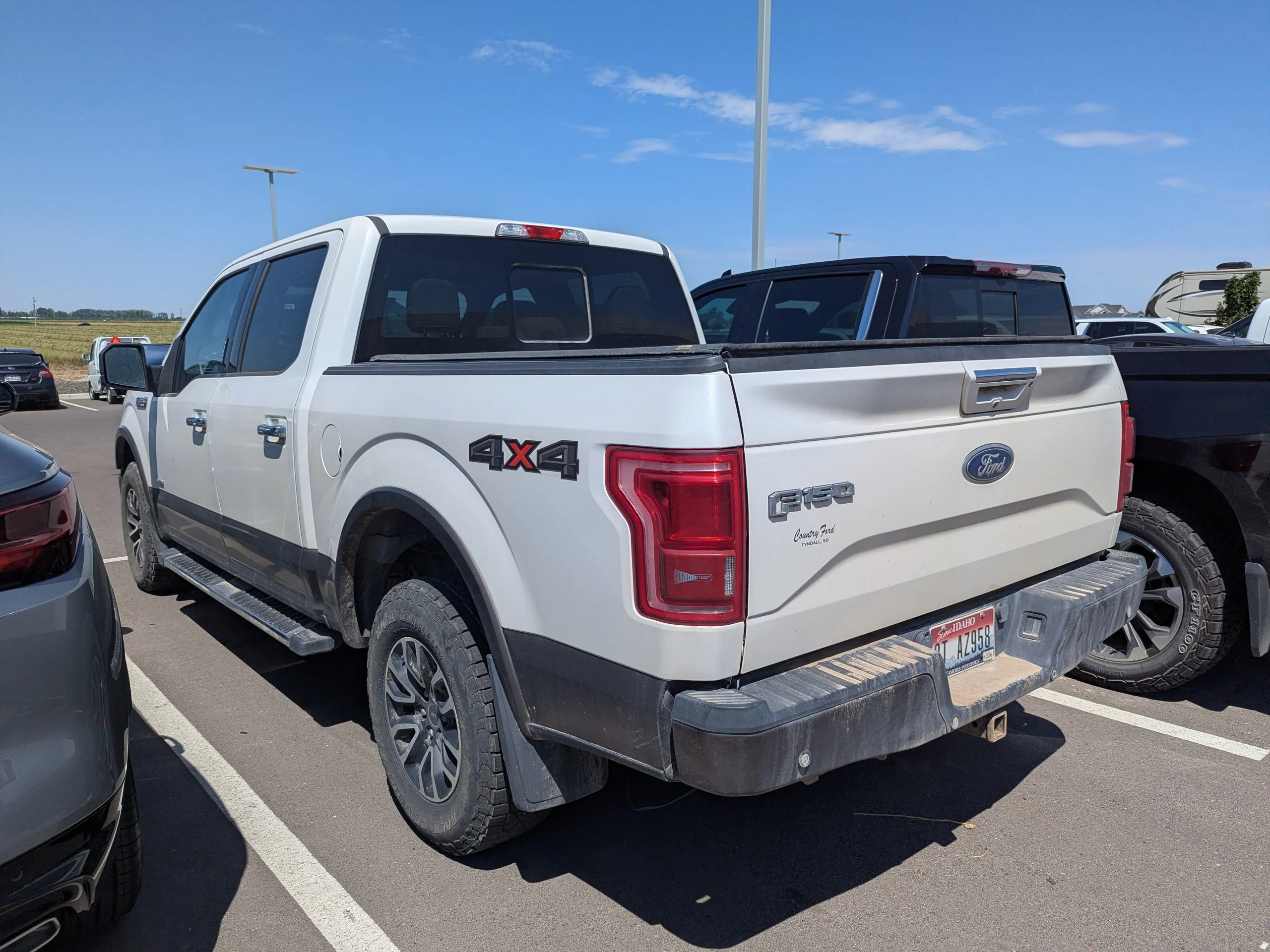 Used 2015  Ford Lariat image 6