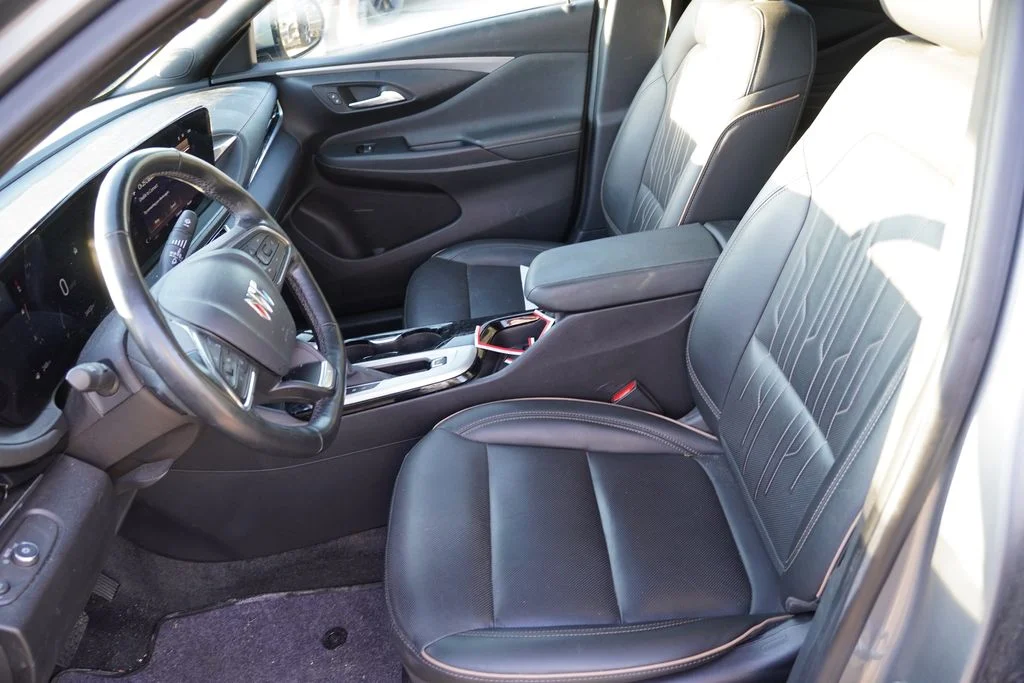 Used 2024 Moonstone Gray Metallic Buick Avenir image 4