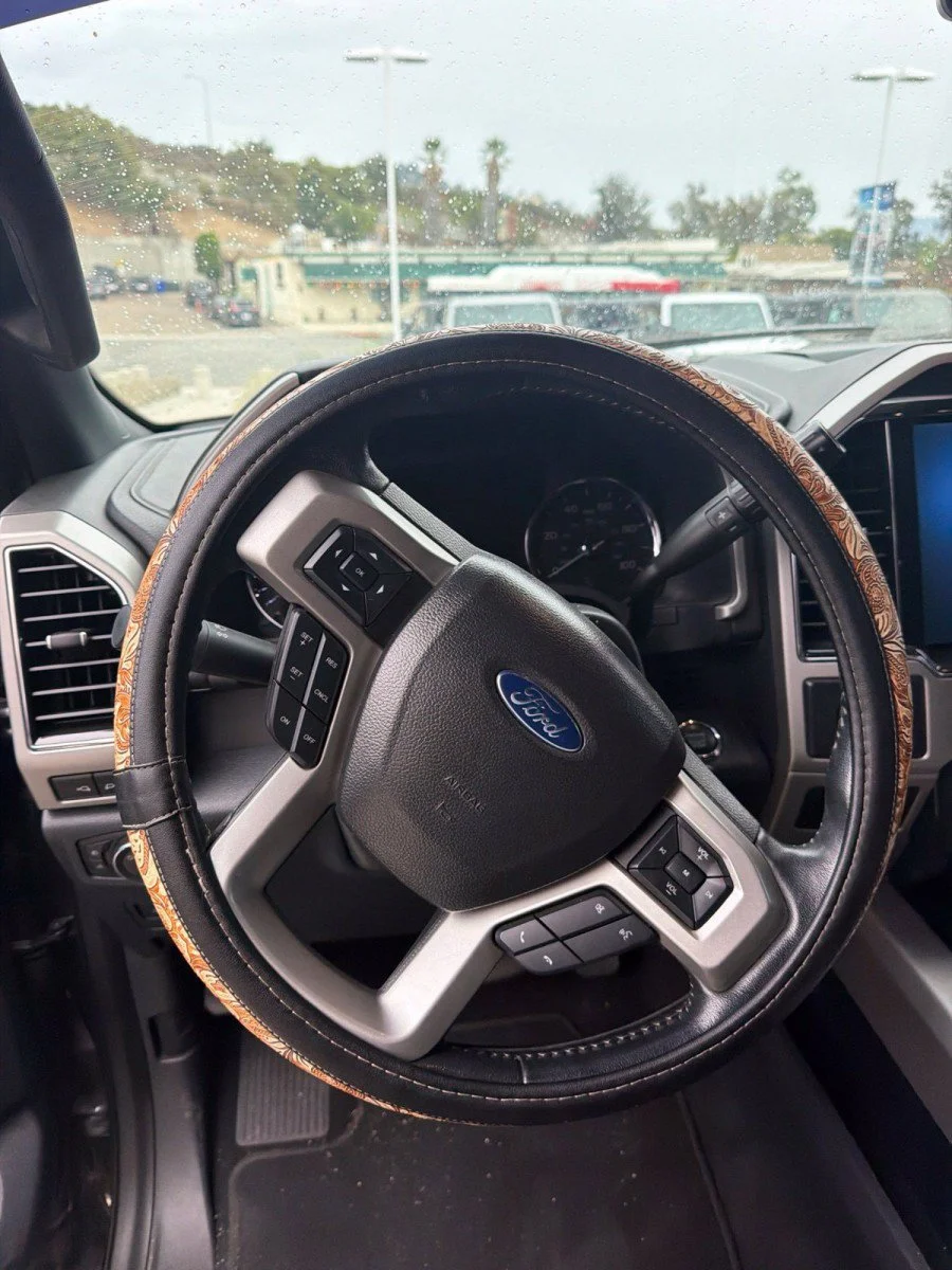 Certified Used 2022 Gray Metallic Ford Lariat image 10